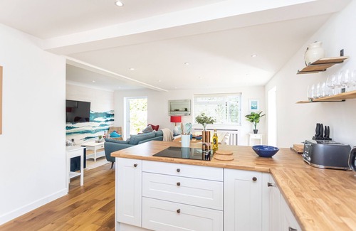 New Forest District House | Corner Cottage sleeps 9 New Forest & Beach