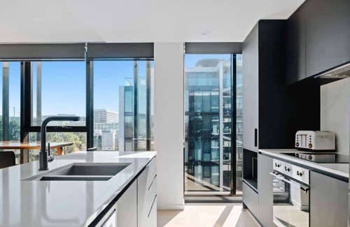 Reid Apartment | Corner unit with City Views | Pets & Free Parking