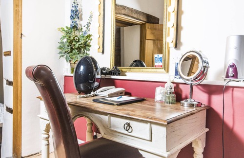 Llangollen House | Cornerstones - 16th Century House overlooking River in Llangollen