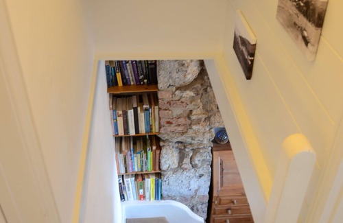 Helford Passage Cottage | Cornish Cottage 100m from dog friendly beach+pub enclosed garden off rd parking