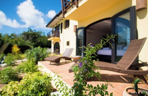Little Trunk Bay Villa | Cornucopia - Luxury Country French Caribbean destination