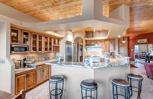 Cornville House | Cornville Hacienda Charm- Stunning Views, Hot Tub + Close to wineries & Nearby to Sedona!