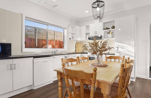 Coronet Bay House | Coronet Spa Retreat - pet friendly