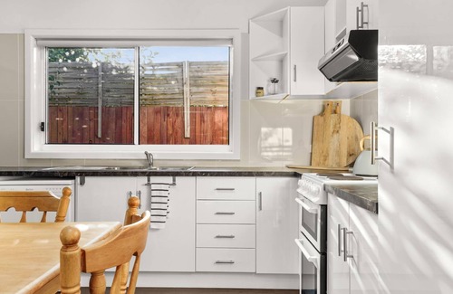 Coronet Bay House | Coronet Spa Retreat - pet friendly