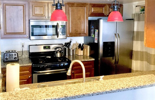 Rancho Penasquitos Condo | Corporate and Family Condo with Pool, close to shopping