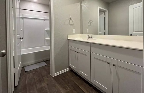 Austin House | Corporate housing 5 Bedroom, 3 Bath, sleeps 10, Near Tesla Gigafactory Austin TX