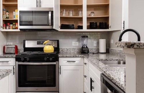 Gurnee Apartment | Corporate Housing by MGM