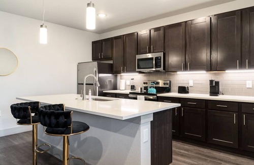 Grand Prairie Apartment | Corporate Housing by MGM
