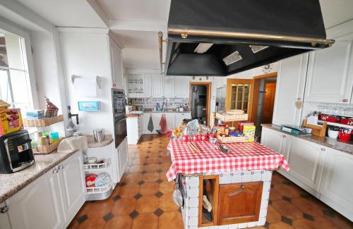 Corseaux House | Corseaux Beach rooms-Riviera Beach apartments