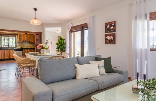 Vinuela Cottage | Cortijo Angela Viñuela by Ruralidays