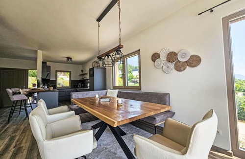 Tratten House | Cosy apartment in villa for 6 guests with WIFI, TV, terrace, pets allowed and parking