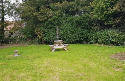 Castlegregory Cottage | cosey country cottage in rural village location close to beach and golf club