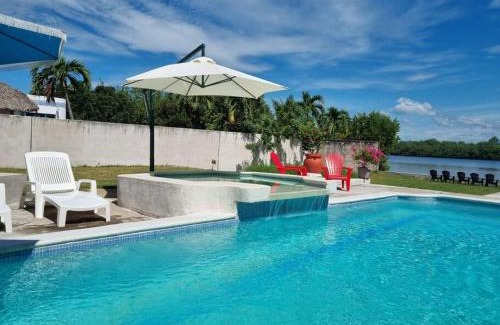 Costa Del Sol House | Costa del Sol, Casa Caracol.