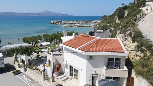 Plaka House | CostAnita Beach House