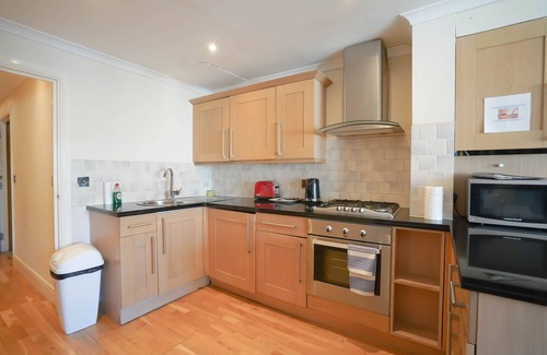 Waterloo Apartment | Cosy 2-Bed 2 Bathroom Apartment in London