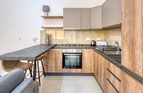 Xaghra Apartment | Cosy 3BR Apt with full amenities in Xaghra Gozo!