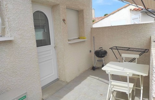 Puissalicon Apartment | Cosy, air-conditioned nest with swimming pool and terrace on private property!
