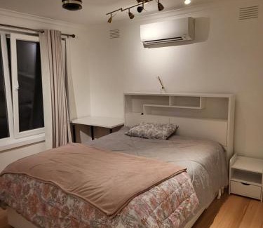 Greensborough House | Cosy and beautiful house in Greensborough 3