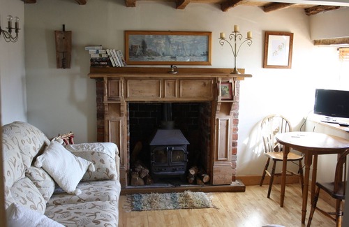 Woolhope House | Cosy and Comfortable Cottage with the Best Views of the Wye Valley