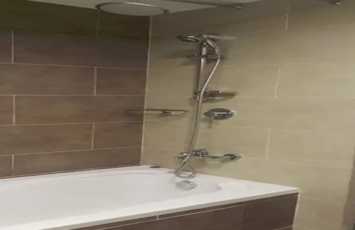 Bangsar Apartment | Cosy and quiet getaway in busy Bangsar, mins from the LRT station.