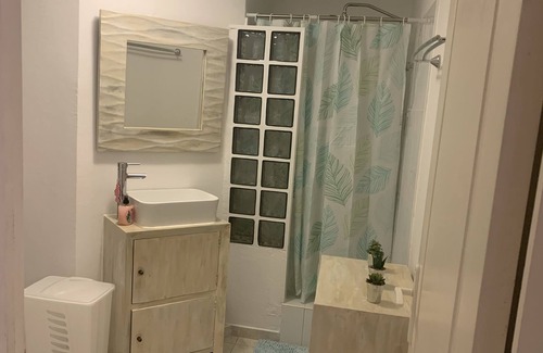 Pirae Apartment | Cosy and warm apartment in a quiet residence with swimming pool and private pkg
