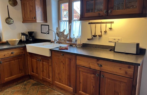 Sankt Martin House | Cosy apartment in villa for 6 guests with WIFI, TV, terrace, pets allowed and panoramic view