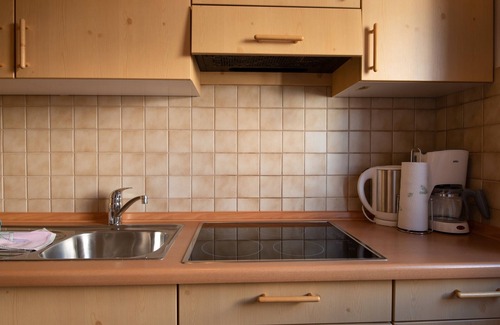 Lajen Apartment | Cosy Apartment 5 "Zur Sonne" with Mountain View, Garden & Wi-Fi
