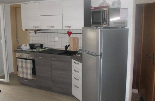 Saas Almagell Apartment | Cosy apartment for 6 guests with WIFI and TV