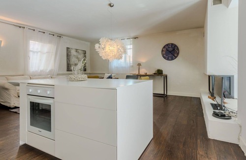 Trento Apartment | Cosy apartment for 3 guests with WIFI, TV and parking