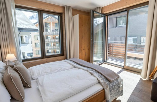Andermatt Apartment | Cosy apartment for 4 guests with WIFI, TV and parking