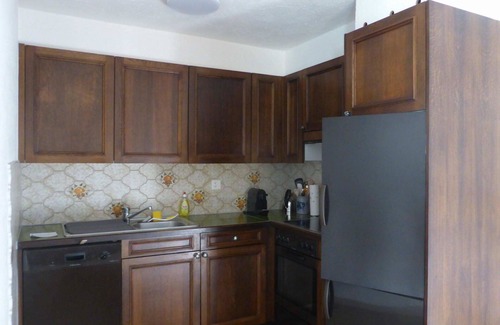 Valbella Apartment | Cosy apartment for 4 people with WIFI, TV and balcony