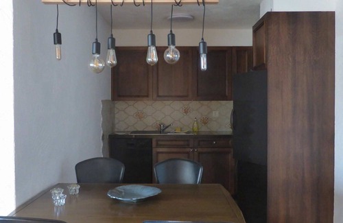 Valbella Apartment | Cosy apartment for 4 people with WIFI, TV and balcony