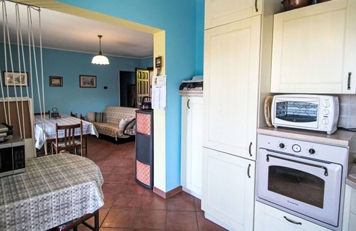 Premeno Apartment | Cosy apartment for 4 guests with TV, balcony, pets allowed and parking