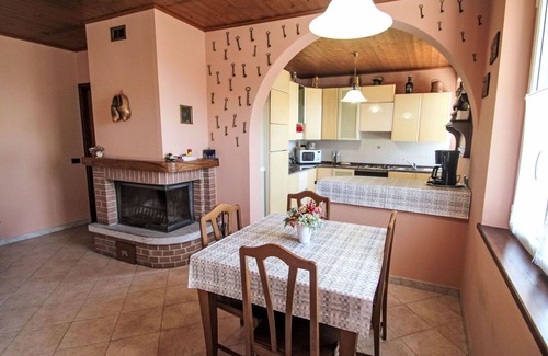 Aurano Apartment | Cosy apartment for 4 guests with TV, terrace, pets allowed and parking