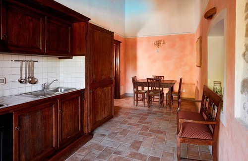 San Brizio Apartment | Cosy apartment for 4 guests with WIFI, pool, TV, balcony, pets allowed and parking, close to Spo.