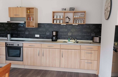 Luegde Apartment | Cosy apartment for 4 people with WIFI, TV, balcony, pets allowed, panoramic view and parking
