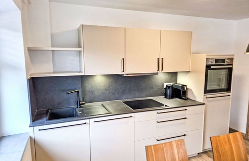 Arzl im Piztal Apartment | Cosy apartment for 5 guests with WIFI, TV, terrace and pets allowed