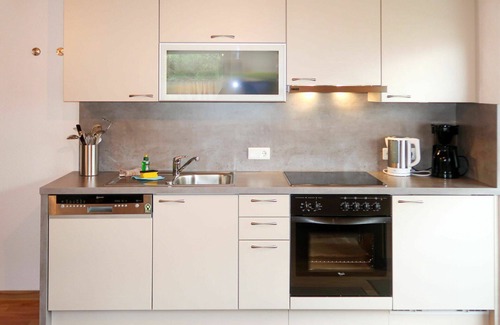 Tobadill Apartment | Cosy apartment for 9 guests with WIFI, TV, terrace and parking