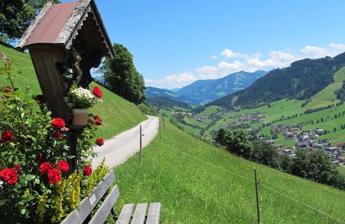 Oberau Wildschonau Apartment | Cosy apartment for 5 guests with WIFI, TV, balcony and parking