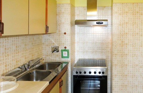 Cossombrato Apartment | Cosy apartment for 7 guests with pool, WIFI, TV, patio, pets allowed and parking
