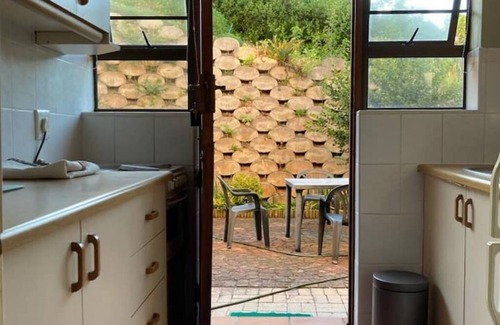 Glentana Apartment | Cosy apartment in Coastal Haven