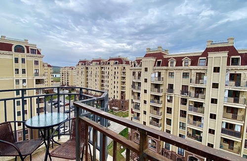 Tbilisi Apartment | cosy apartment in tbilisi with good location and with lake view
