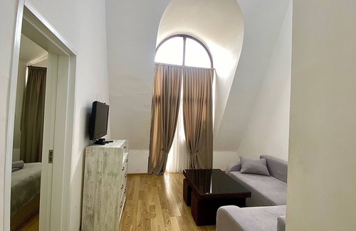 Tbilisi Apartment | cosy apartment in tbilisi with good location and with lake view