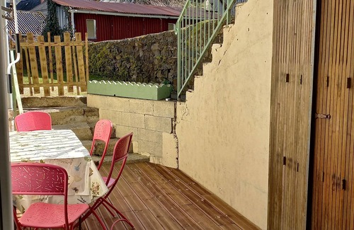 Pleaux Apartment | Cosy apartment in the heart of a lively village classified as a "petite cité de caractère".