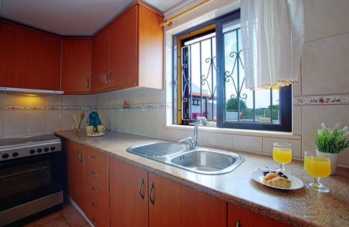 Mem Moniz House | Cosy apartment in villa for 4 guests with WIFI, A/C, pool, TV, terrace and panoramic view