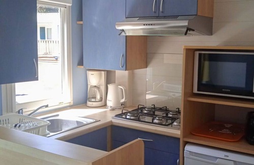 Prailles House | Cosy apartment in villa for 5 guests with pool, internet, TV, terrace, pets allowed and parking
