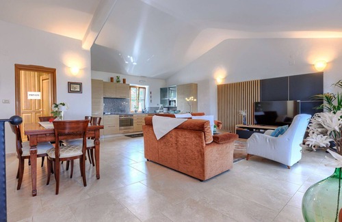 Bibali House | Cosy apartment in villa for 6 people with pool, WIFI, A/C, TV, terrace and parking