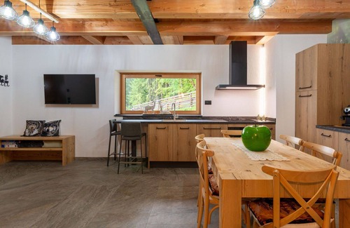 Livo Villa | Cosy apartment in villa for 4 people with WIFI, TV, patio and panoramic view