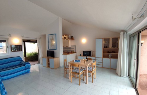 Palau House | Cosy apartment in villa with WIFI, A/C, pool, TV, terrace, panoramic view and parking