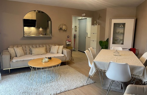 Carrieres-sous-Poissy Apartment | Cosy Appart Proche du rer A et psa